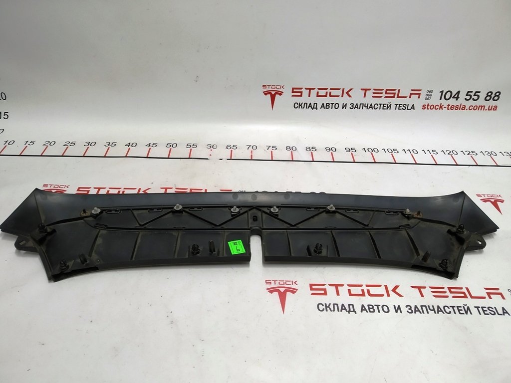 1 Kunststoffkasten unter der Motorhaube vorne Tesla Model X 1036234-00-F